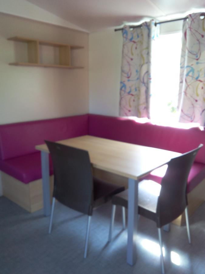 Camping Loisirs Des Groux Mousseaux-sur-Seine Luaran gambar