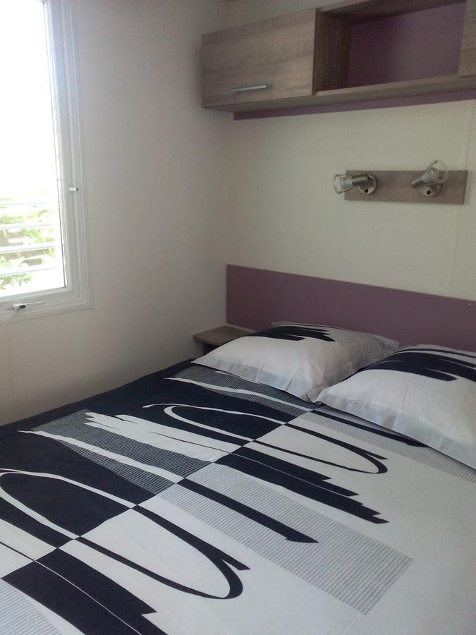 Camping Loisirs Des Groux Mousseaux-sur-Seine Luaran gambar