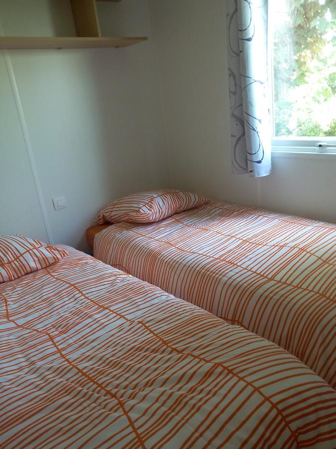 Camping Loisirs Des Groux Mousseaux-sur-Seine Luaran gambar