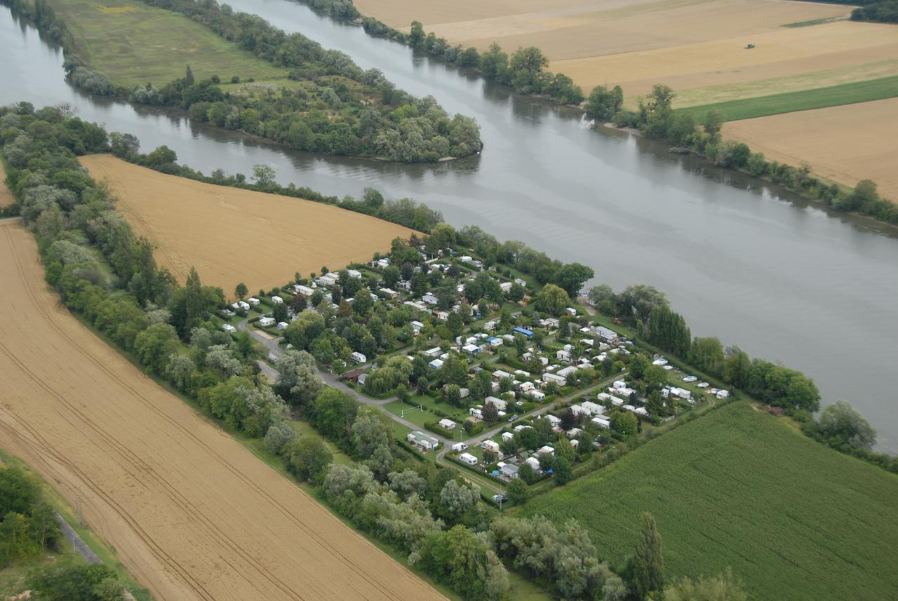 Camping Loisirs Des Groux Mousseaux-sur-Seine Luaran gambar