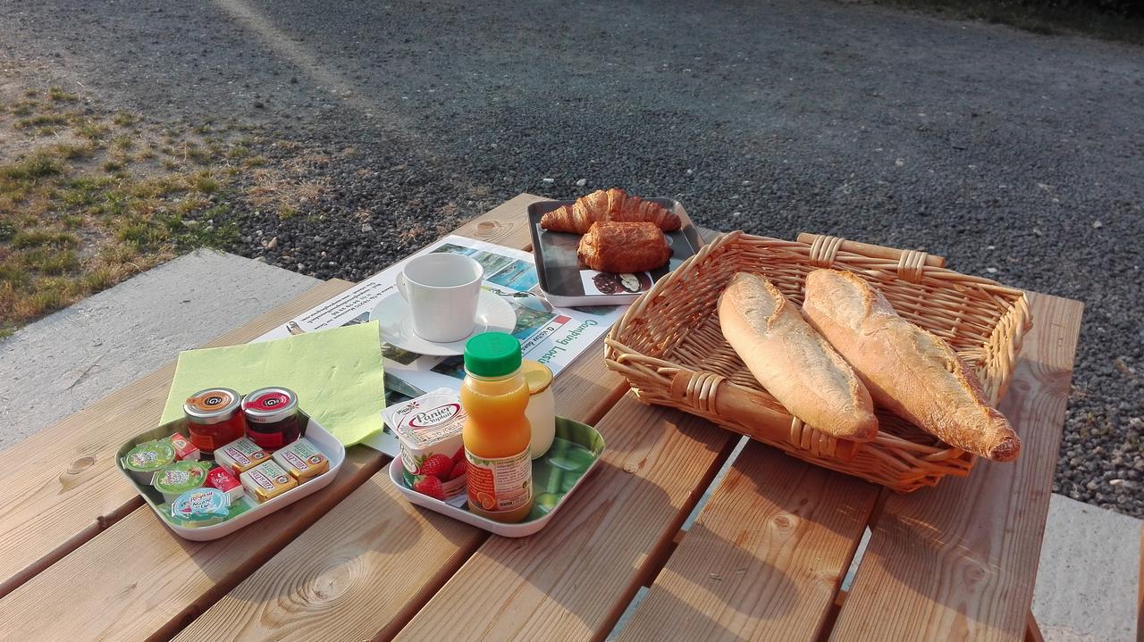 Camping Loisirs Des Groux Mousseaux-sur-Seine Luaran gambar