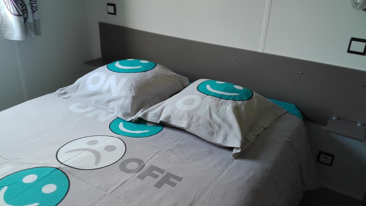 Camping Loisirs Des Groux Mousseaux-sur-Seine Luaran gambar