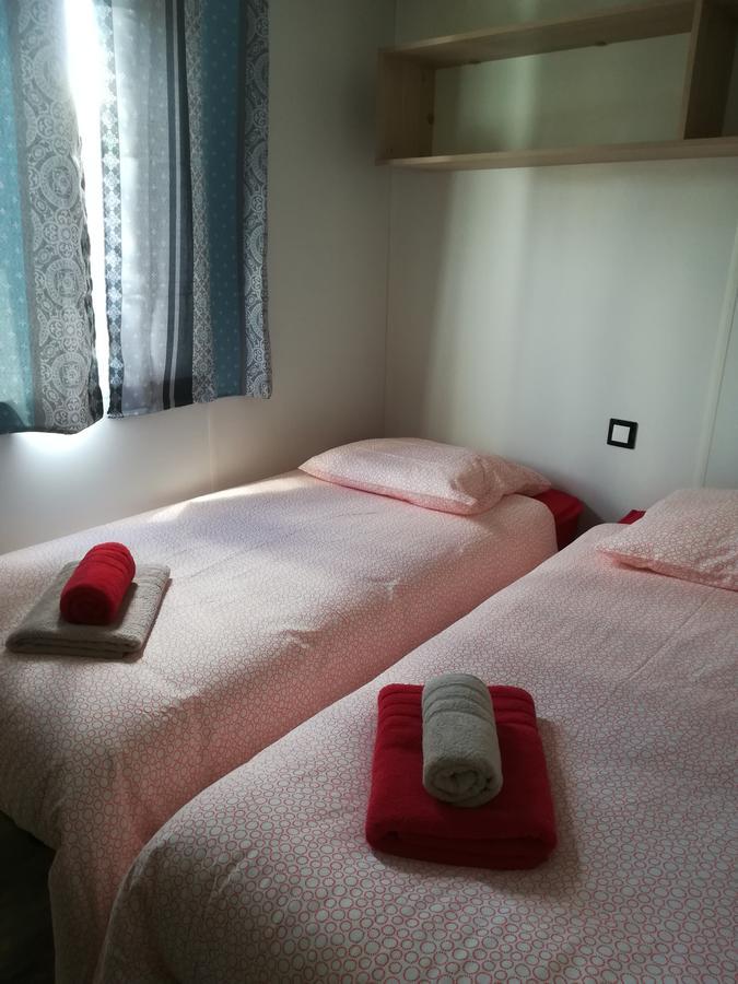 Camping Loisirs Des Groux Mousseaux-sur-Seine Luaran gambar