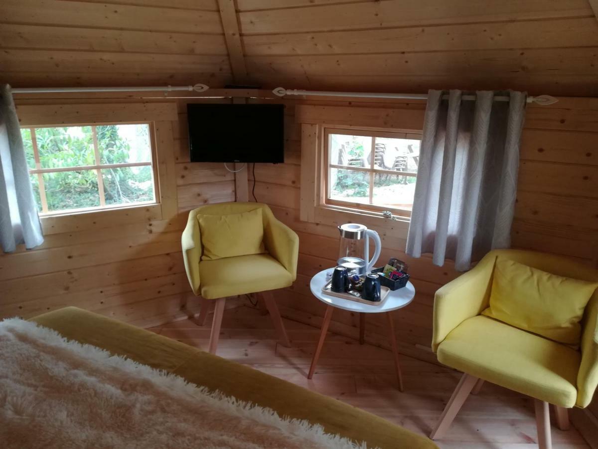 Camping Loisirs Des Groux Mousseaux-sur-Seine Luaran gambar